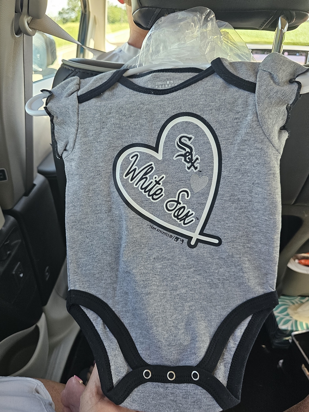 Genuine Merchandise Chicago White Sox Baby One-Piece Bodysuit - Gray & Black